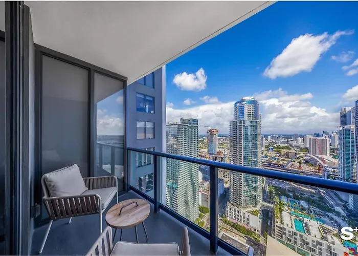Stylish Cityscape 1Bd Apt In With Panoramic Views