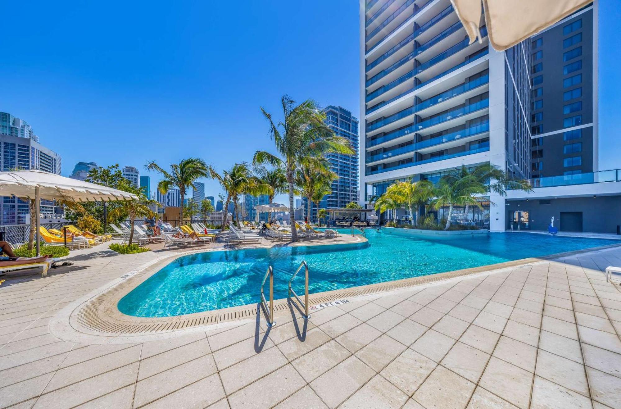 Holiday home Stylish Cityscape 1bd In With Panoramic Views *